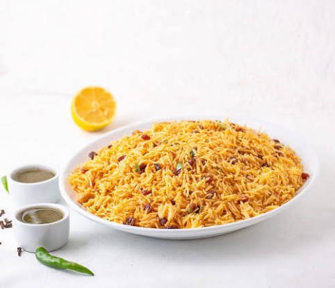 عيش خالي